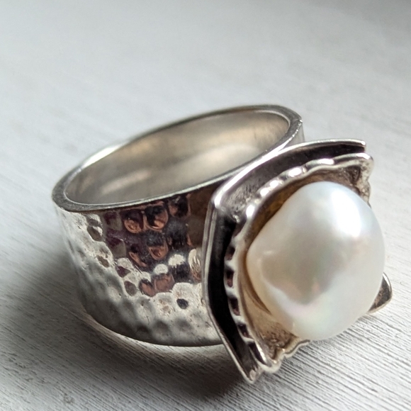 Silpada Jewelry - Silpada Hammered 925 Sterling Silver Pearl Ring